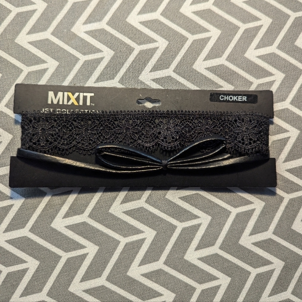 Mixit Black Lace Choker